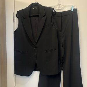 Women’s Black Sleeveless Vest and Trouser Set